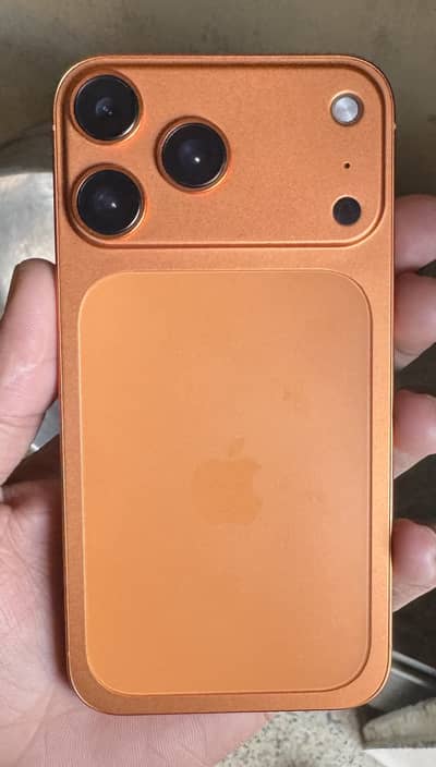 Apple iPhone XR Convert 17 Pro