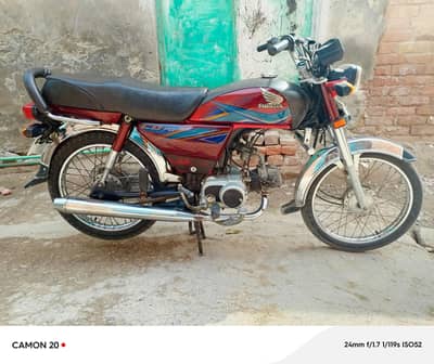 Honda CD 70 bike | 2019 Model | 10 by 10 lush condition