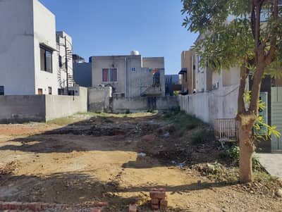 17 Marla Plot Available For Sale In Good Location Reasonable Price More Options Available