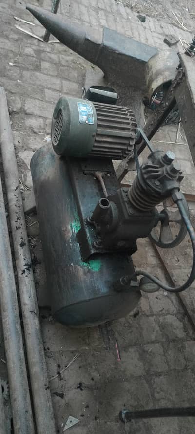 Air compressor
