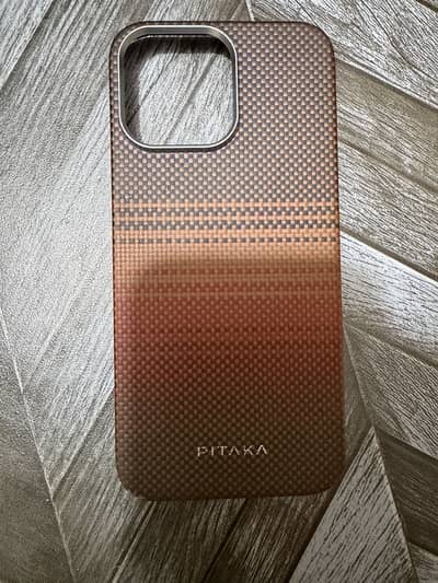 Iphone 16 pro max cover (PITAKA)
