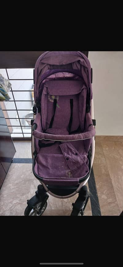 Slightly used pram in good condition