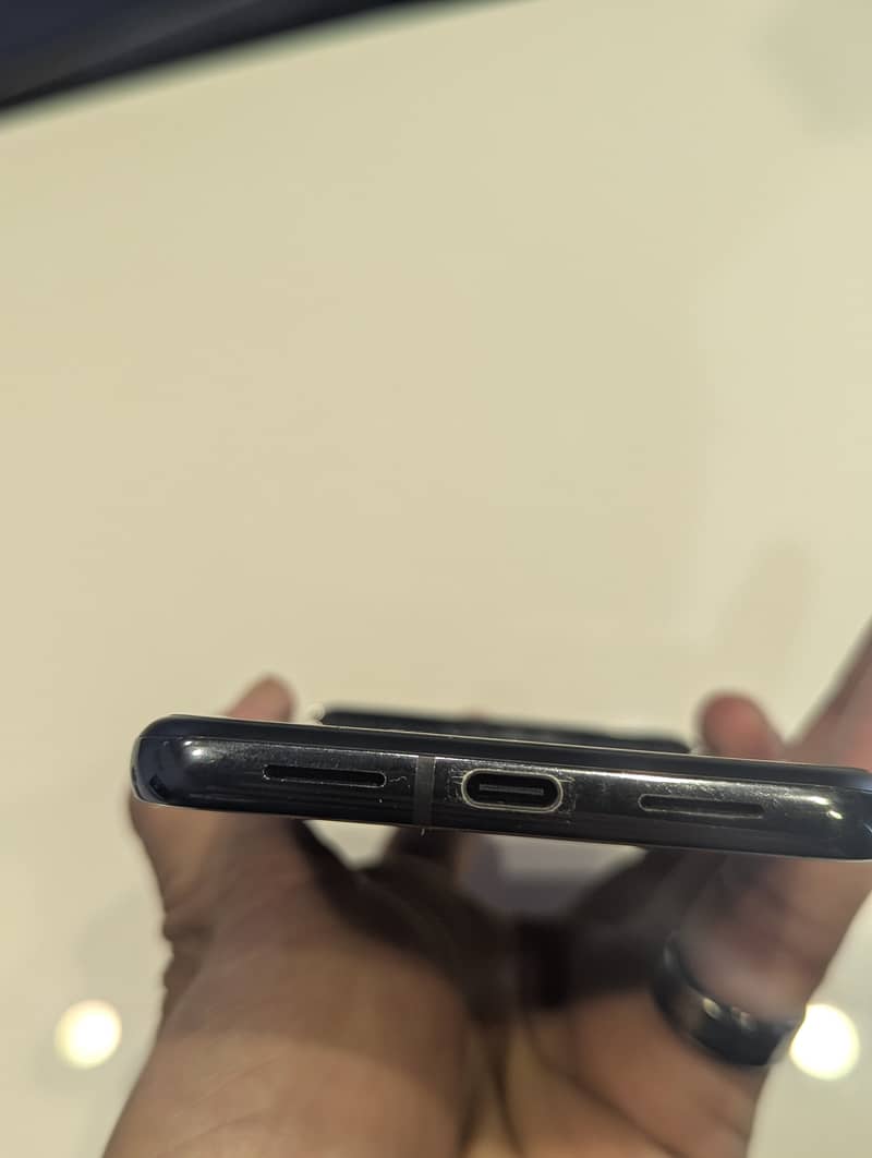 Google Pixel 8 Pro 4