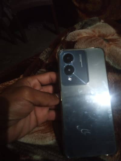vivo y17s with box