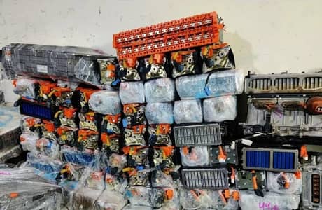 AQUA prius axio filder alpha camery crown Lithium battery available