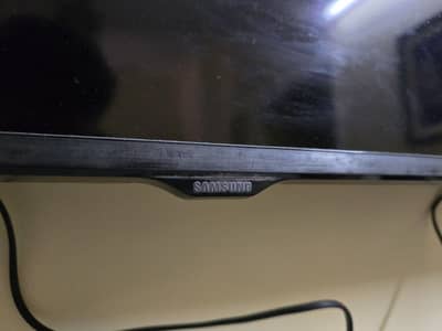 40" Samsung LED for parts replacement