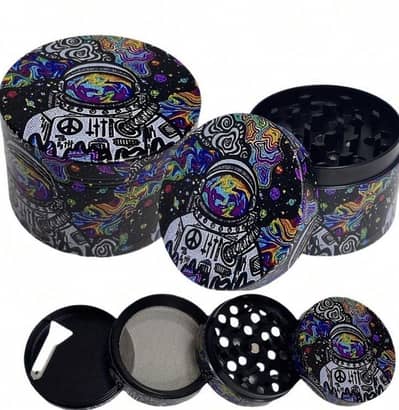 4pcs Different Designs Premium Crusher-Grinder Set