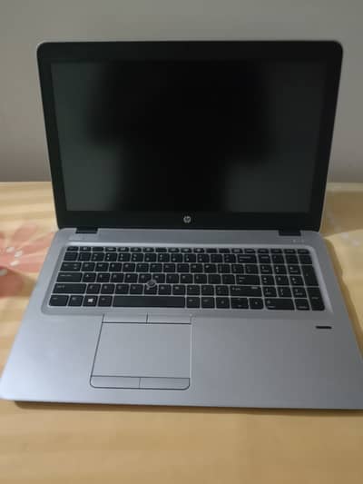 HP Elitebook AMD Ryzen 5