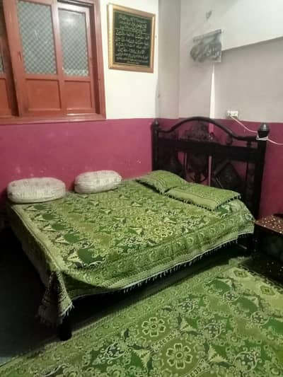 king size bed fresh condition