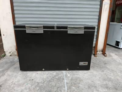 Dawlance deep freezer steel body dabal door/0321/080/77/77/