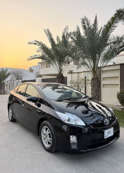 Toyota Prius Hybrid. Top of the line varient. Total original