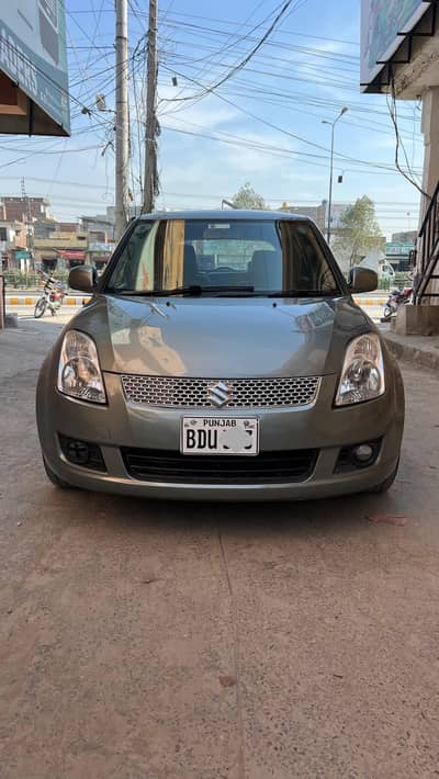 Suzuki swift DLX 2012 Model