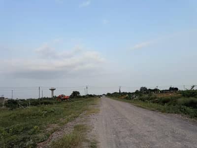 10 MARLA RESIDENTIAL PLOT NEAR TO PARK POSESSION IN DECEMBER FOR SALE AT LAKECITY MEADOW'S LAHORE