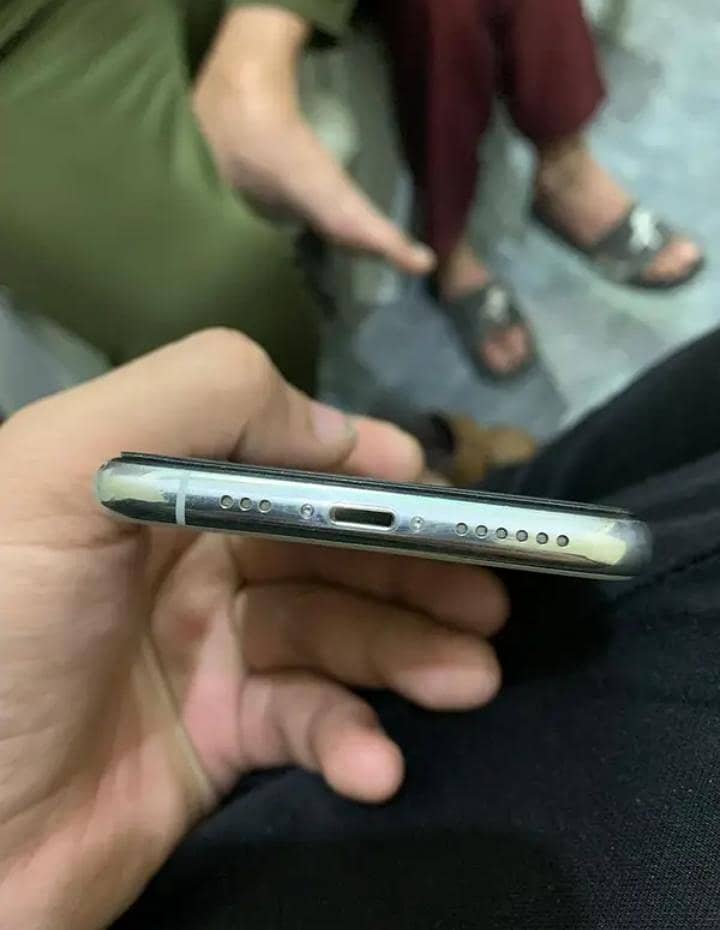 iphone 11 pro 0