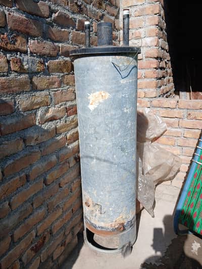 Singer Geyser for sale with complete accessories