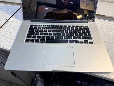 Macbook Pro 15” inches Core i7 2GB AMD Graphics