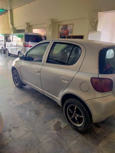 Toyota vitz 2004