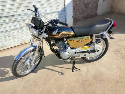 urgent sale Honda 125 Gold edition