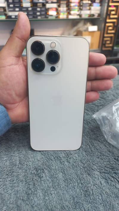 128 gb 100% battary health jv water pack