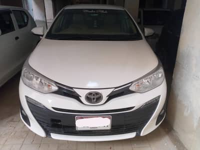 Toyota Yaris 1.5 top of the line model 2021