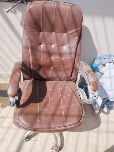 Office chair for. sale