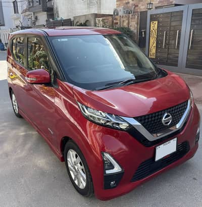 Nissan Dayz S Hybrid Grade 5
