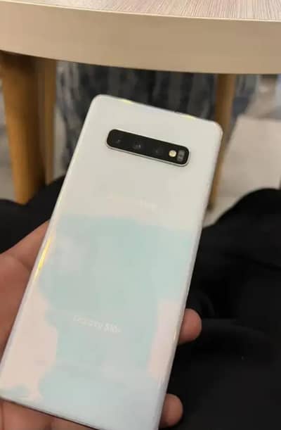 Samsung s10plus  8,128 gb ram  Exchange possible with iphone