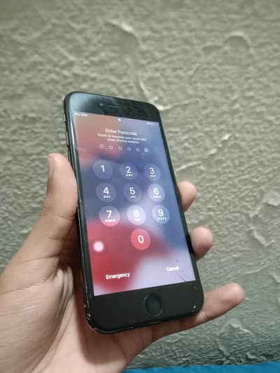 iphone 7 factory unlock. . exchange possible