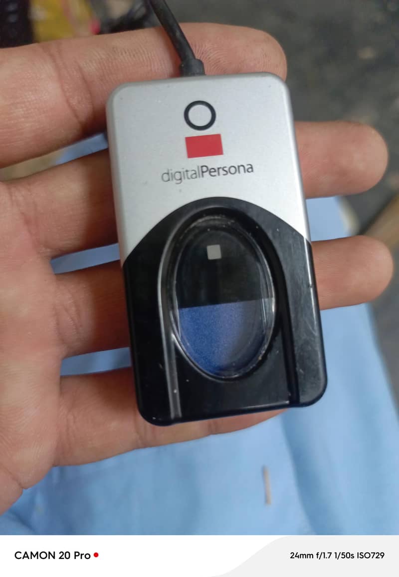 FINGERPRINT SCANNER 0