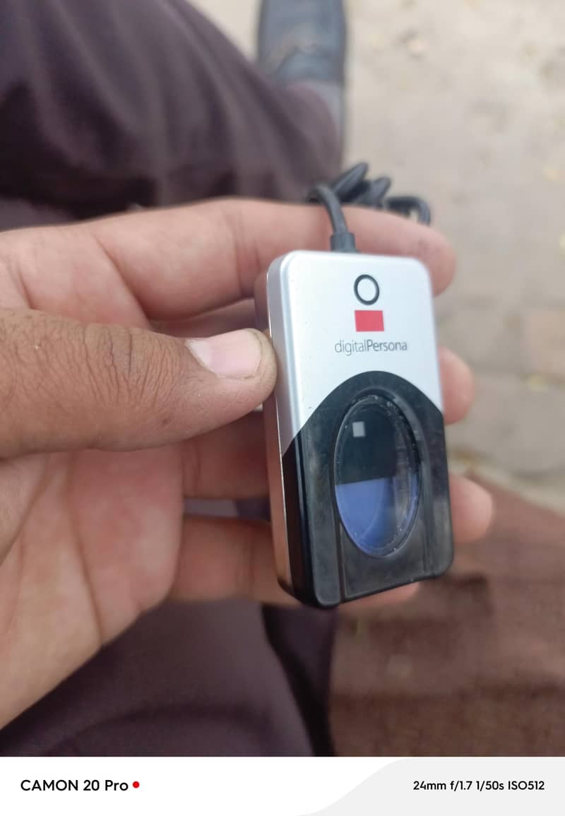 FINGERPRINT SCANNER 1