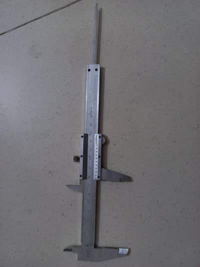 Stainless Steel Vernier Caliper – Precise Measuring Tool