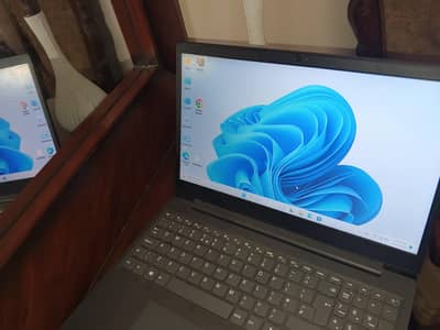 Lenovo V15-IWL i7 8th Gen | SSD + 1TB | NVIDIA GPU