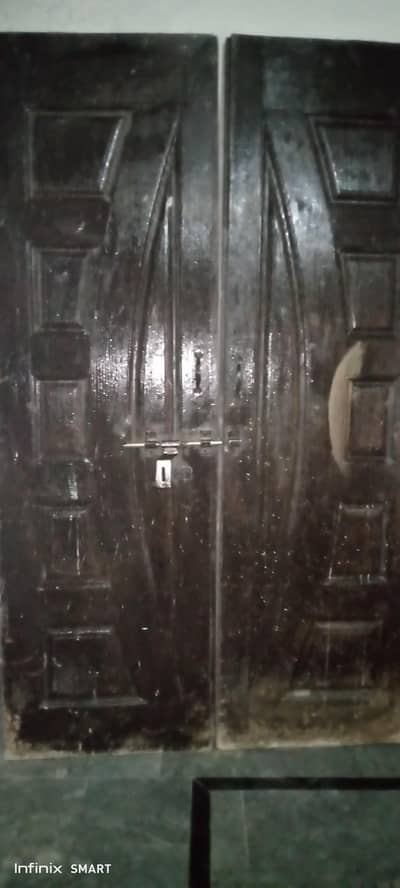 2 side enterence Door