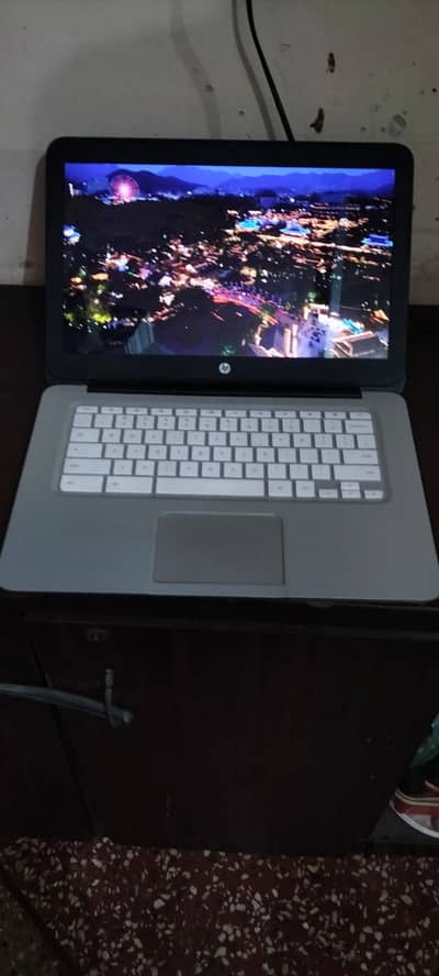 Contact me on whatsapp 033’6’11’24’378