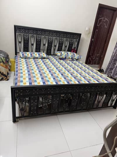 King Size Metal Bed