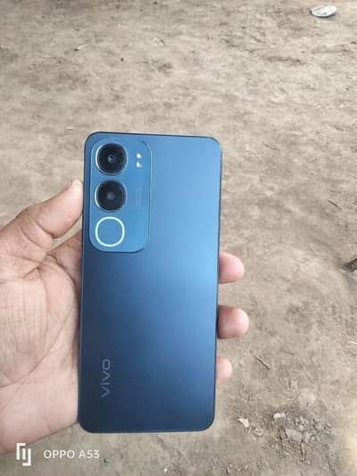 vivo y19s 6.128. box charger avail. 03015800257