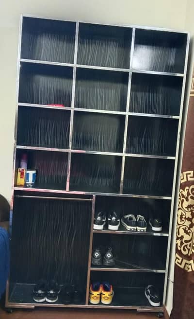 cabinets Wardrobe for sale its good condition