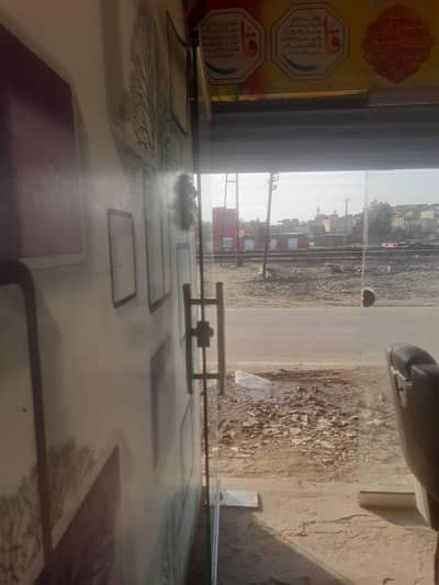 7×7 ka gate sell karna ha  bilkul saff ha gate l