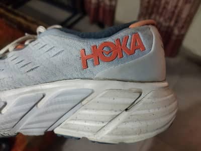 Hoka shoes size 8
