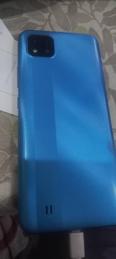 need to sell phone realme c11 full okay.