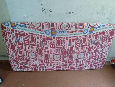 4inch thick Moltyfoam Mattress