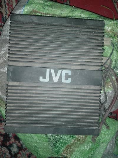 Original JVC Amplifier and Boofer