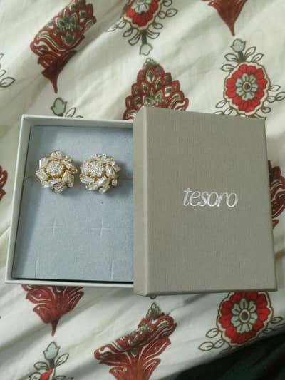 Tesoro Earrings
