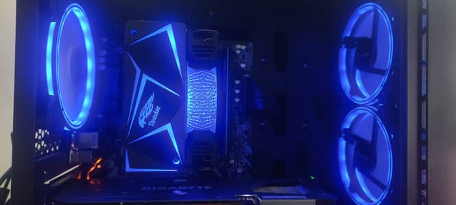 Gaming PC Ryzen 5 5600 RX 6600 XT 16GB RAM 500GB NVMe + 1TB HDD