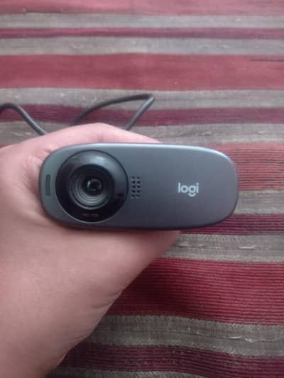 Logi tech Webcamera 720p best for online classes and video calling
