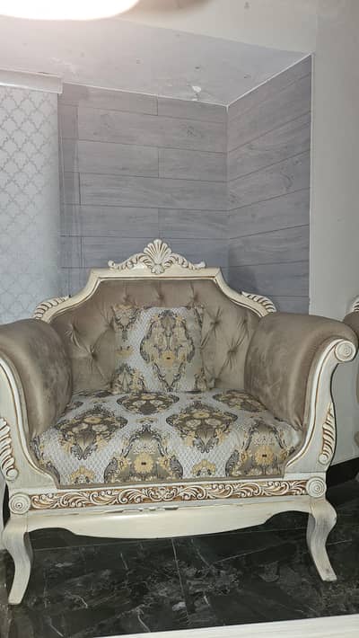 Chinoti Shaisham Wood Sofa Set