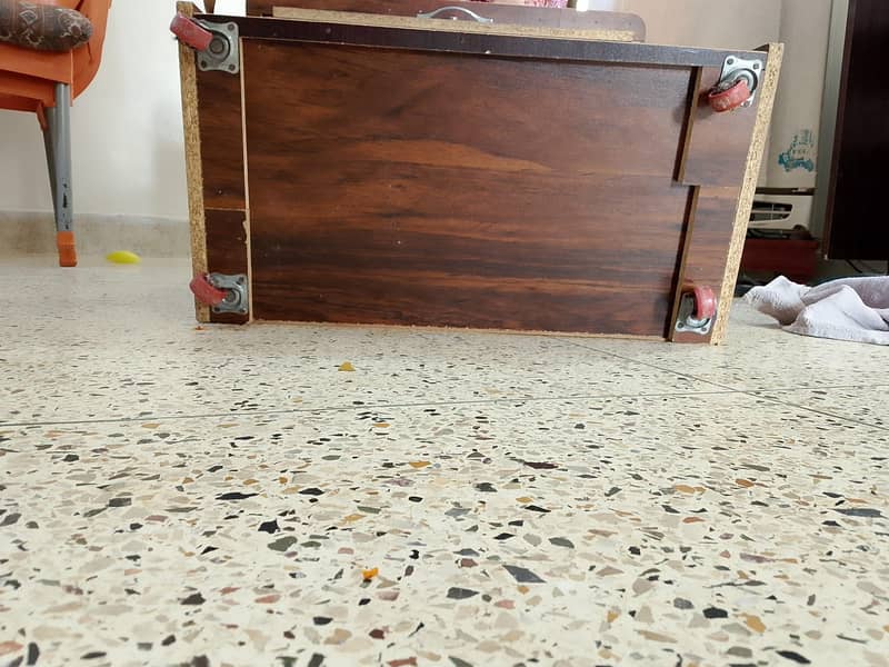 Sewing Machine Table 2