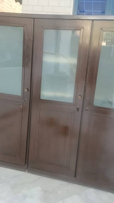 Elegant 3 Doors Wardrobe solid wood