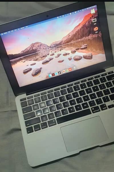 MacBook Air 2015 with Original Charger