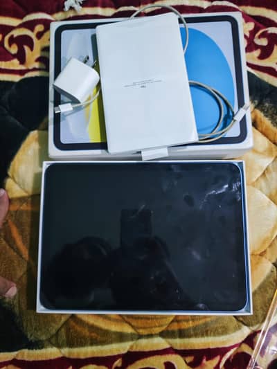 Apple ipad 11th Generation (A16)